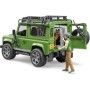 Bruder masina de teren Land Rover Defender cu padurar si caine